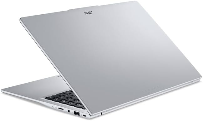 Portátil Acer Aspire Lite AL15-48P visto en ángulo trasero, mostrando el logo Acer y el teclado